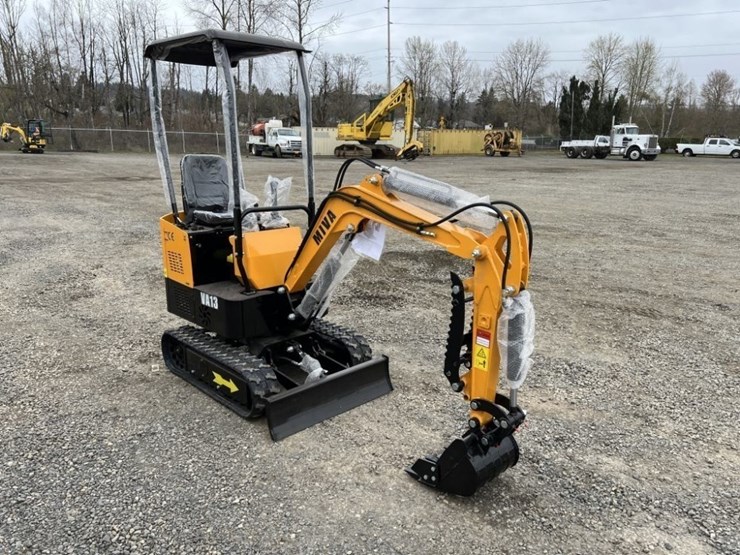 2026-miva-va13-mini-hydraulic-excavator-image-2