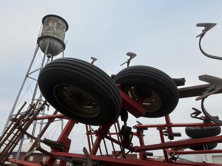 case-ih-4800-image-3