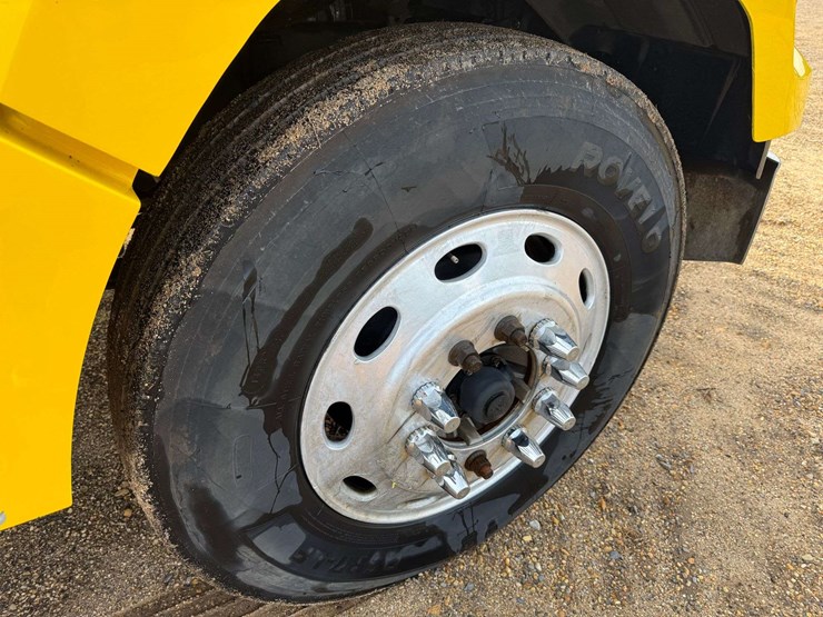 2017-western-star-4700-image-33