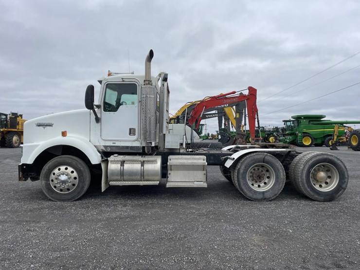 2000-caterpillar-c12-image-11