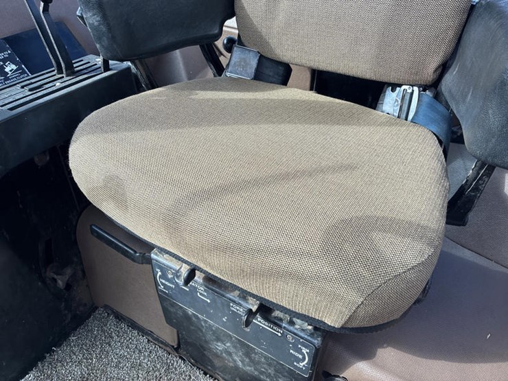 1984-john-deere-4450-image-57