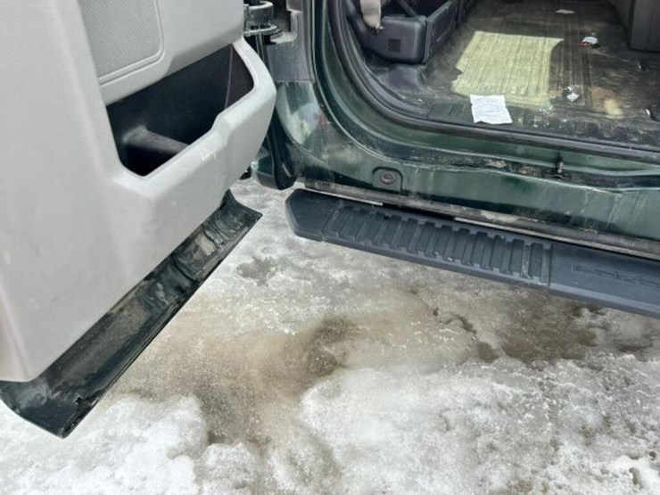 2016-ford-f150-xlt-image-31