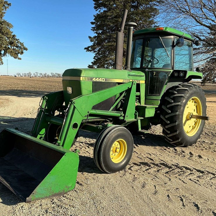 1980 JOHN DEERE 4440
