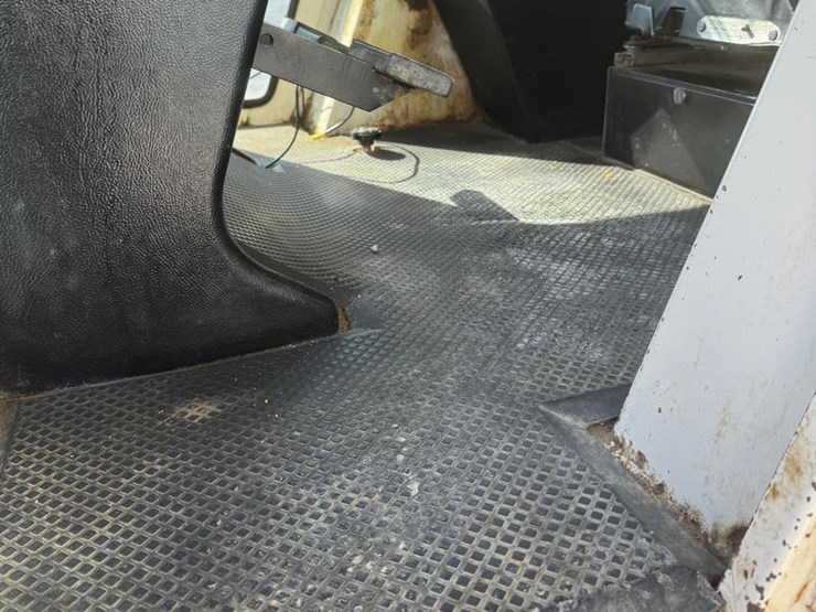 #5112-•-1983-cih-2090-#8840728-image-26