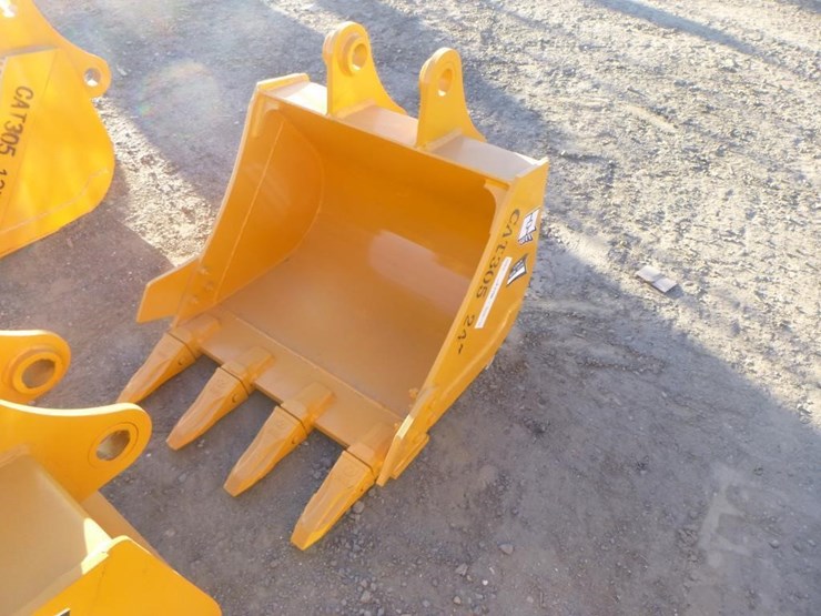 caterpillar-305-image-1