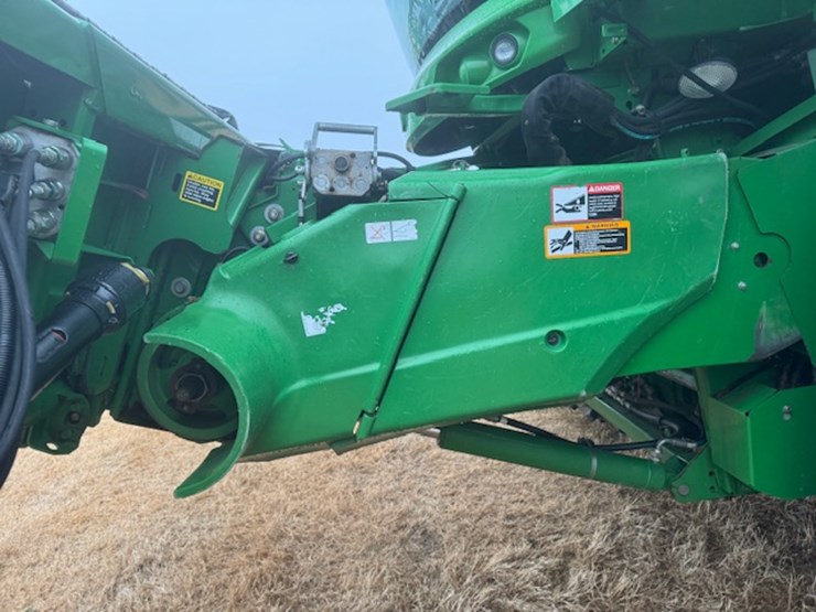 2014-john-deere-s680-image-33