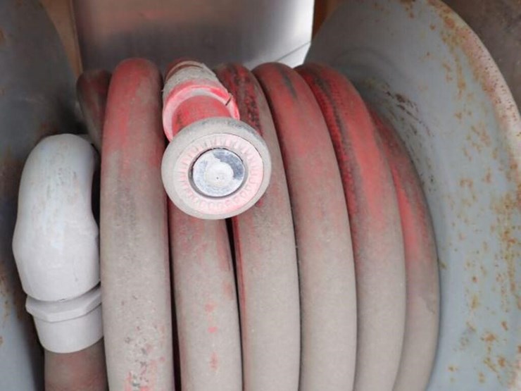 1990-white-gmc-t/a-water-truck-4v2bdbme1ln633643-image-58