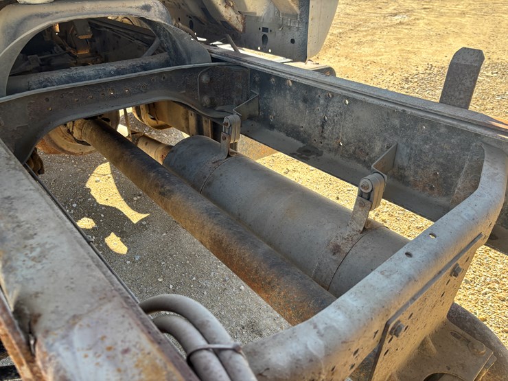 2003-ford-f650-image-60