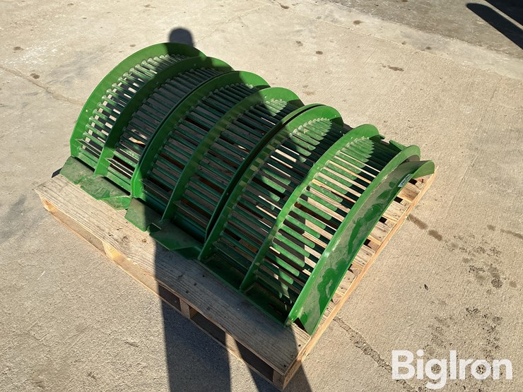 2023-john-deere-s780-image-3