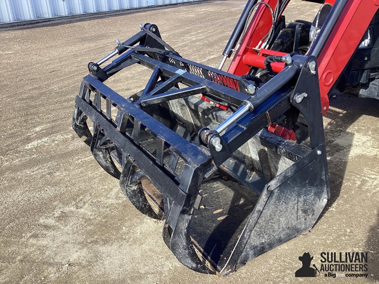 2021-case-ih-farmall-120c-image-12