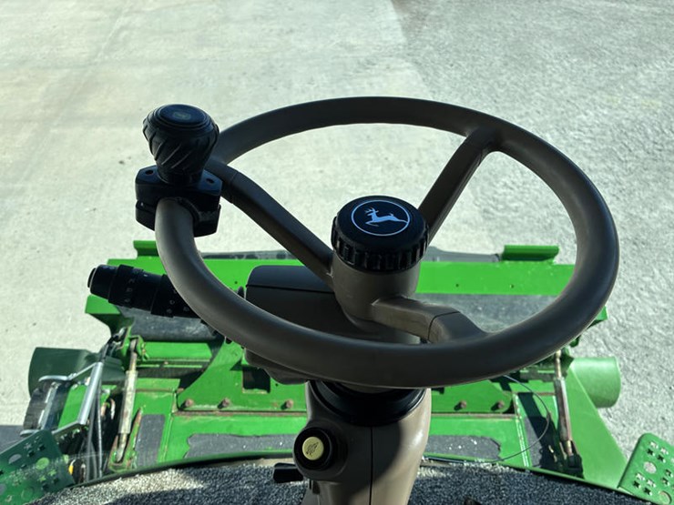 2012-john-deere-s670-image-98