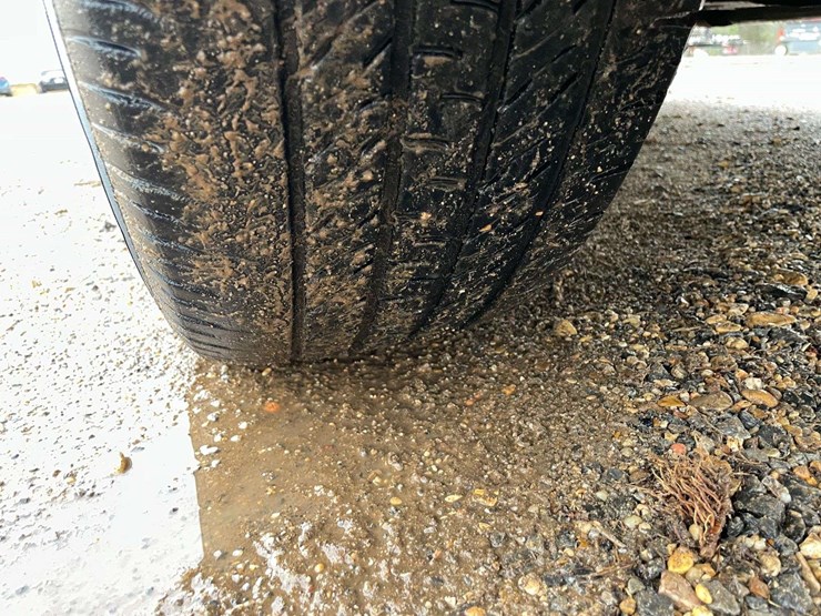 2012-nissan-armada-image-23