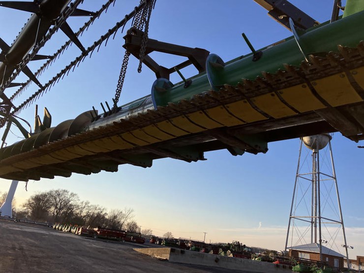 2005-john-deere-630f-image-23