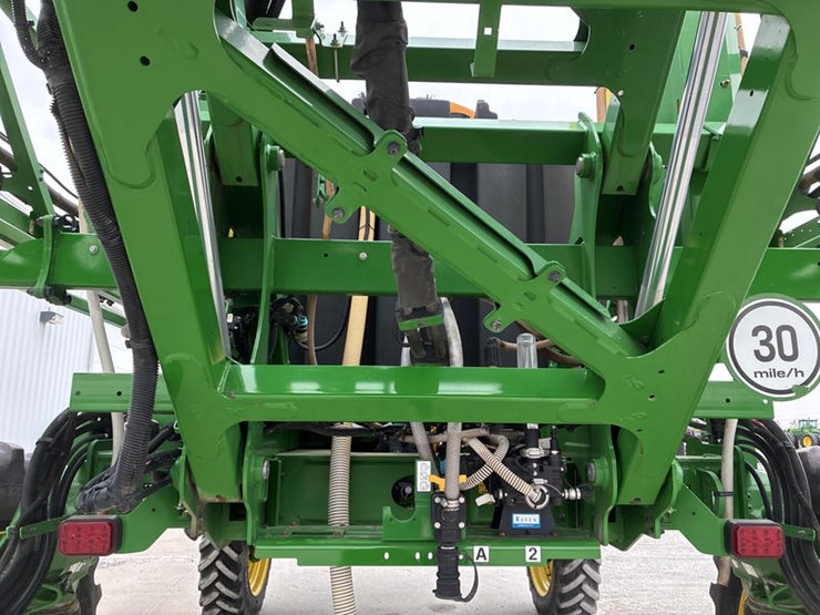 2021-john-deere-r4030-image-30