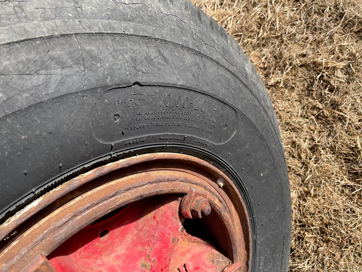 #4208-•-mack-truck-cab-and-chassis-frame-image-9