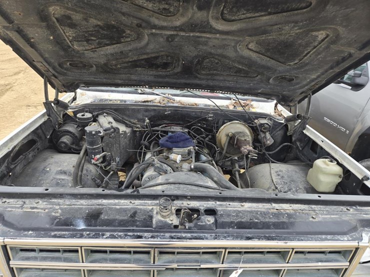 1977-chevrolet-c20-image-24