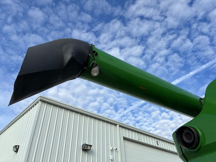 2015-john-deere-s670-image-19