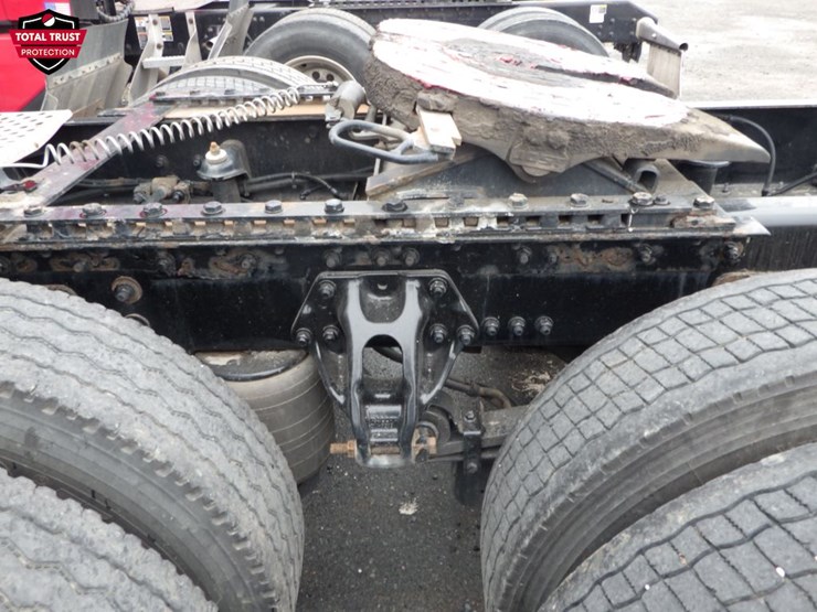 2022-kenworth-t680-image-16