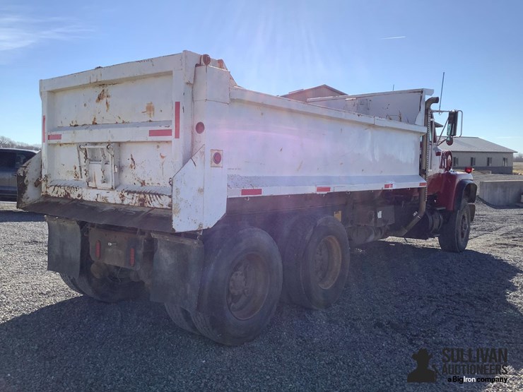 1989-ford-lt8000-image-5