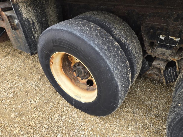 2014-international-7400-image-15