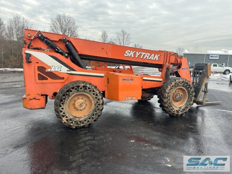 2015-sky-trak-10054-image-3