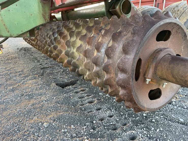 #5111-•-brillion-x-fold-packer-image-4