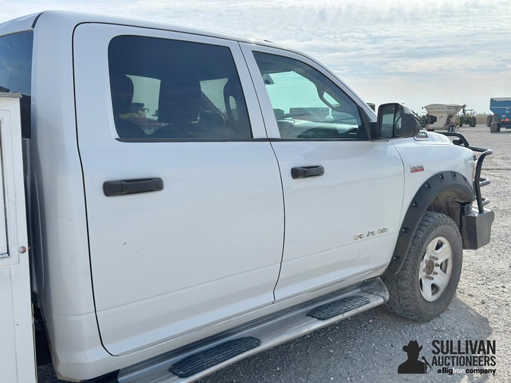 2019-ram-2500-hd-image-13