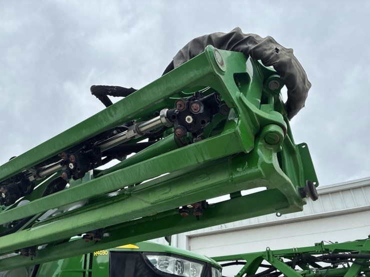 2021-john-deere-r4030-image-18