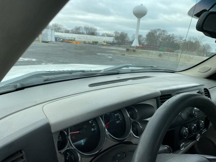 2008-gmc-sierra-2500hd-image-41