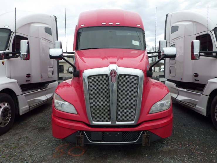 2022-kenworth-t680-image-2