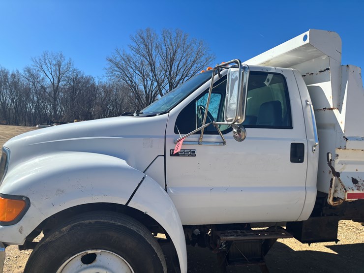 2003-ford-f650-image-8