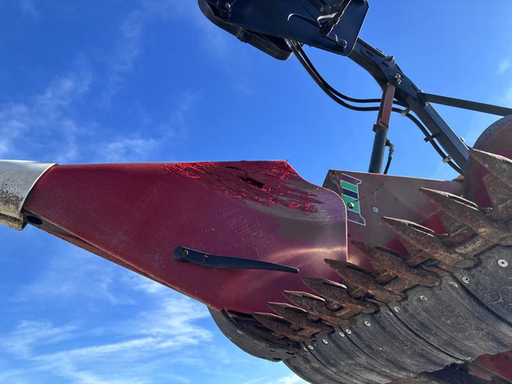 2011-case-ih-3020-image-38