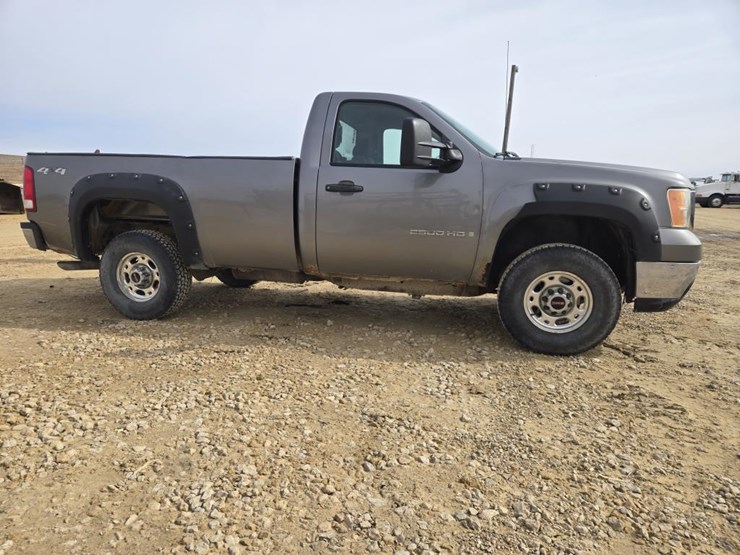 2008-gmc-sierra-2500-image-9