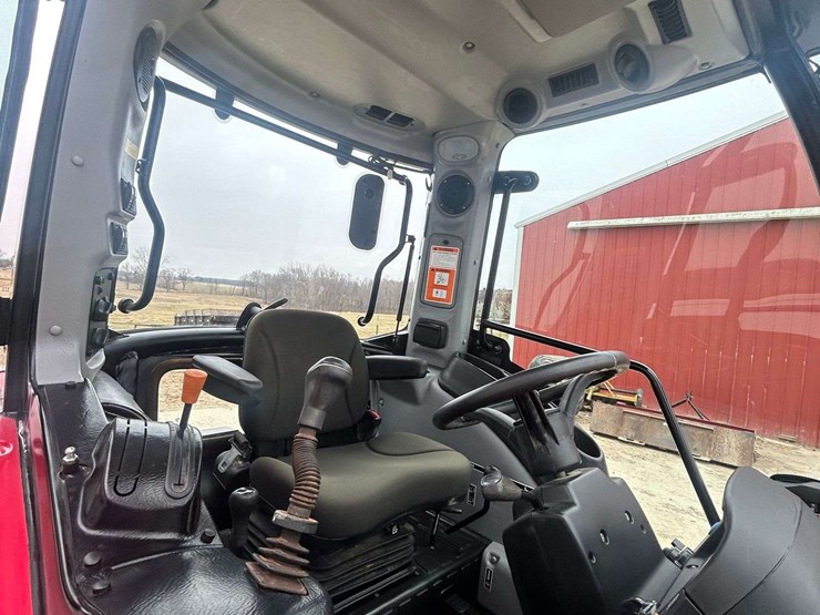 2019-mahindra-3540-hst-image-14