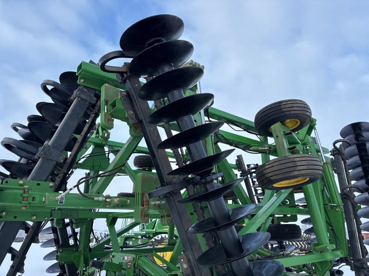 2008-john-deere-637-image-30