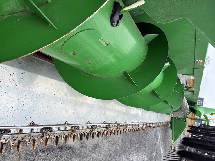 2012-john-deere-625f-image-14