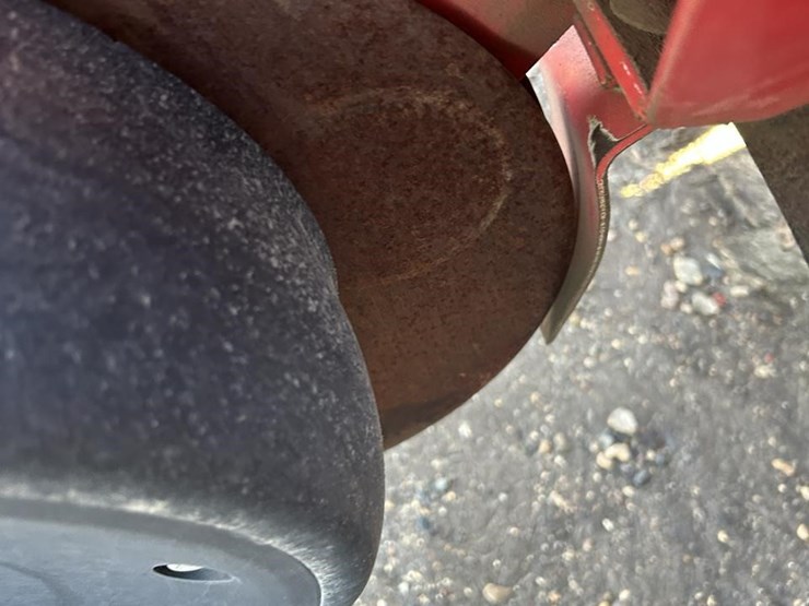 2009-white-8516-image-44