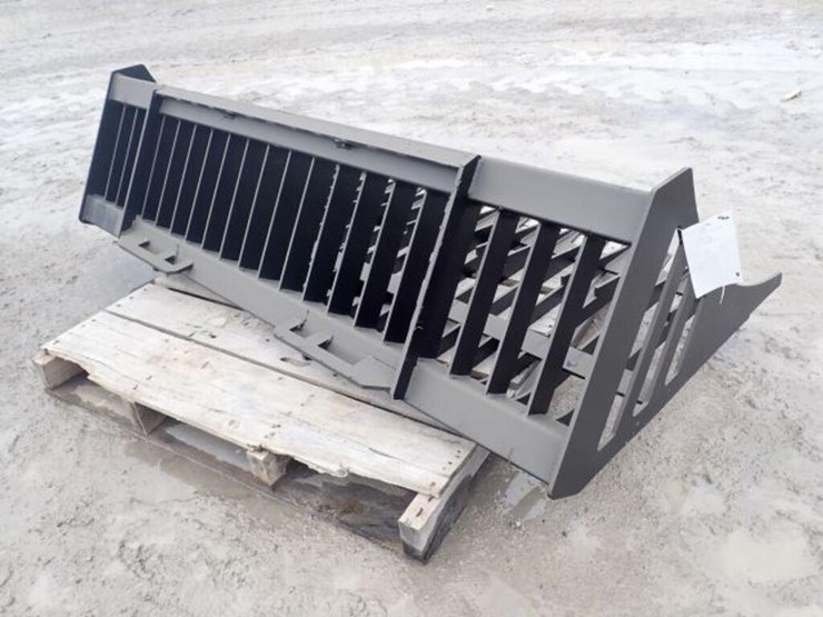 unused-great-bear-72-in.-skid-steer-rock-bucket-image-3