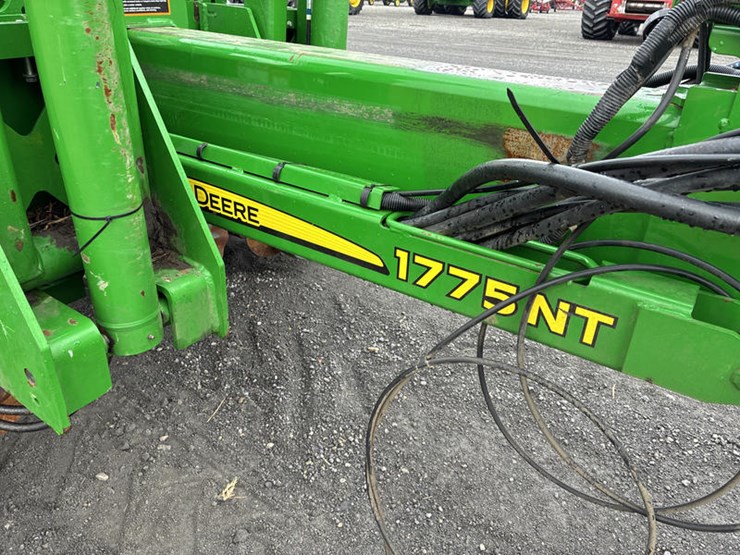 2019-john-deere-1775-image-16