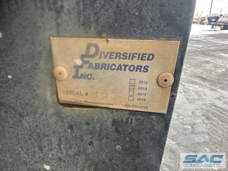 2007-sterling-l9000-4000-gallon-t/a-water-truck-image-37