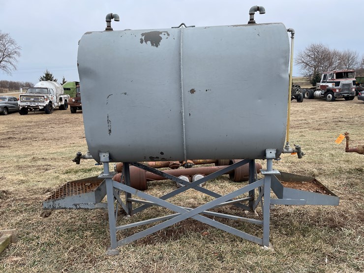 #4239-•-twin-basin-oil-dispensing-tank-image-6