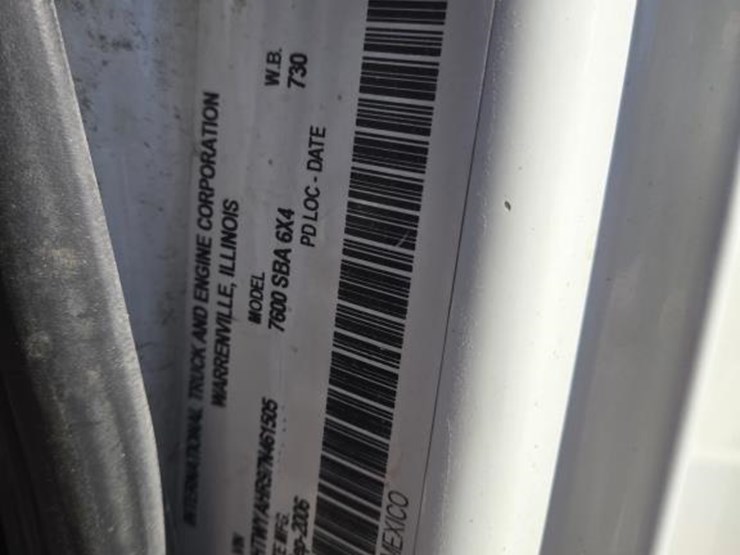 2007-international-7600-image-24