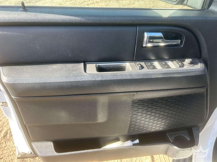 2017-ford-expedition-image-10