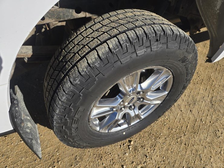 2016-ford-f150-image-13