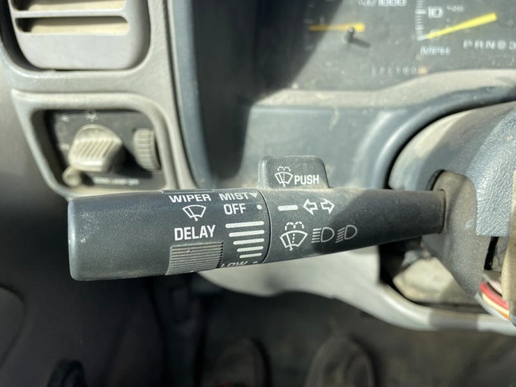 1995-gmc-sierra-3500hd-image-50