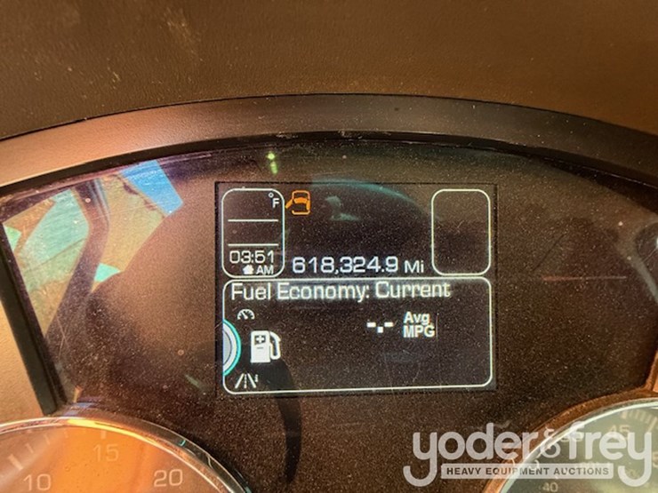 2019-kenworth-t680-image-9