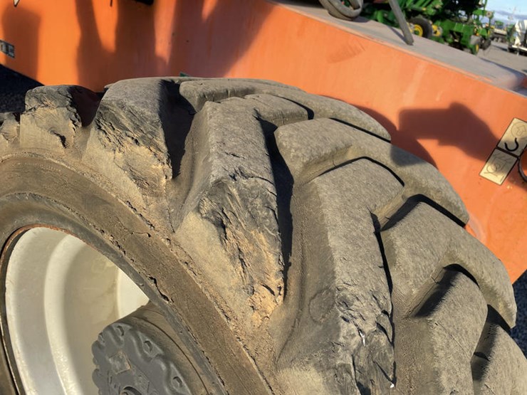 2007-jlg-800s-image-15