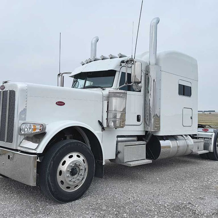2024 PETERBILT 389