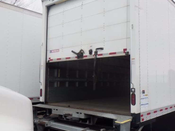 2022-kenworth-t270-image-8