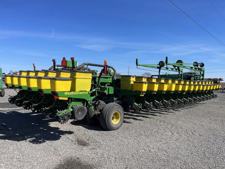 2004-john-deere-db90-image-7